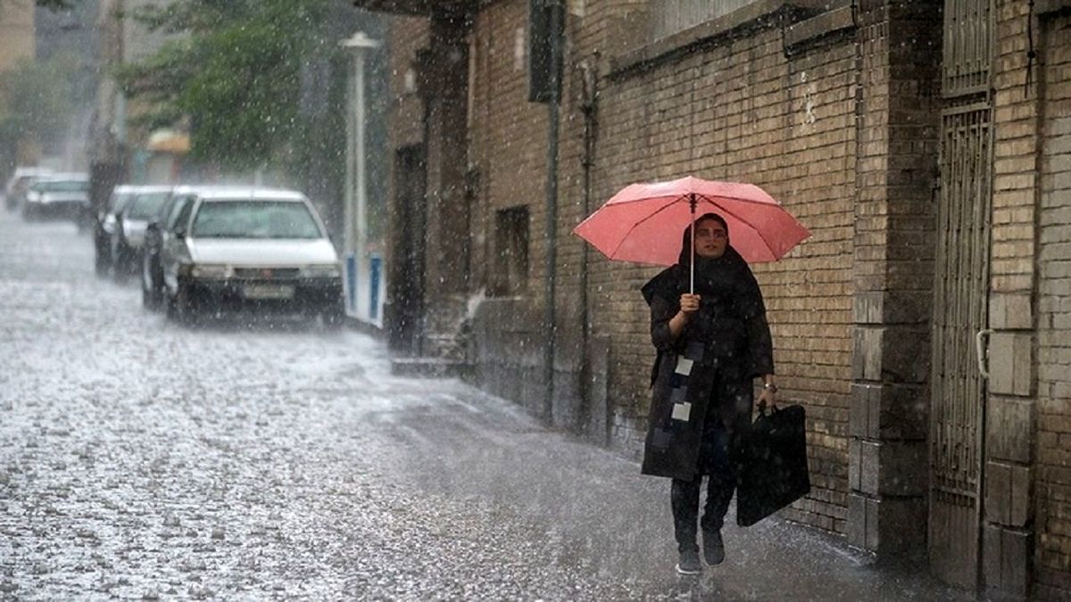 بارش باران و کاهش دما در نیمه شمالی کشور