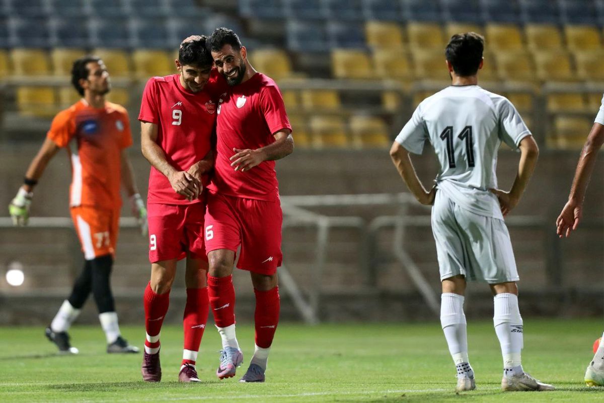 درخشش بمب نقل و انتقالات پرسپولیس