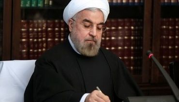 حسن روحانی از ماجرای گرانی بنزین و صبح جمعه افشاگری کرد