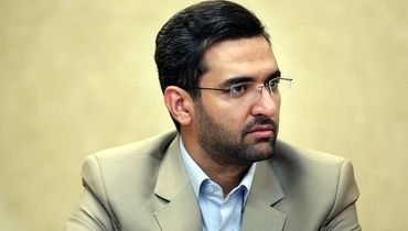 کری خوانی هوادار استقلال با آذری جهرمی+عکس